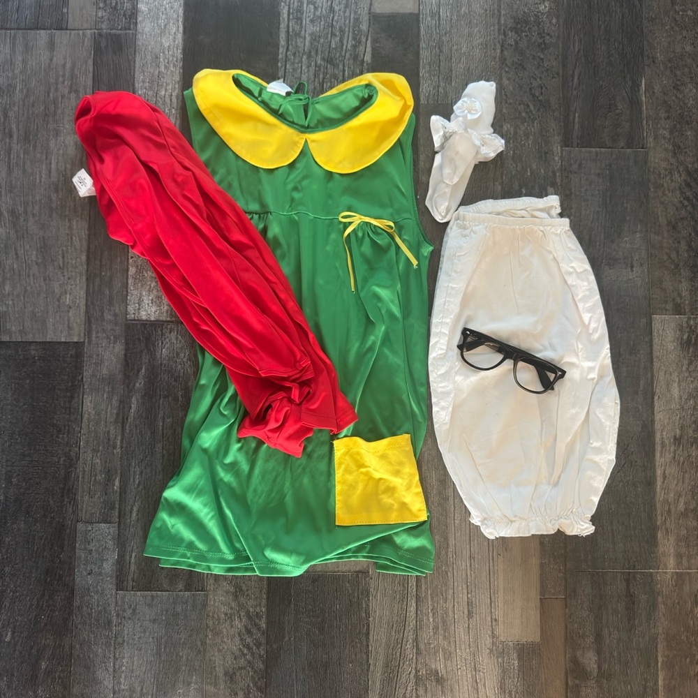 Chilindrena woman’s full costume